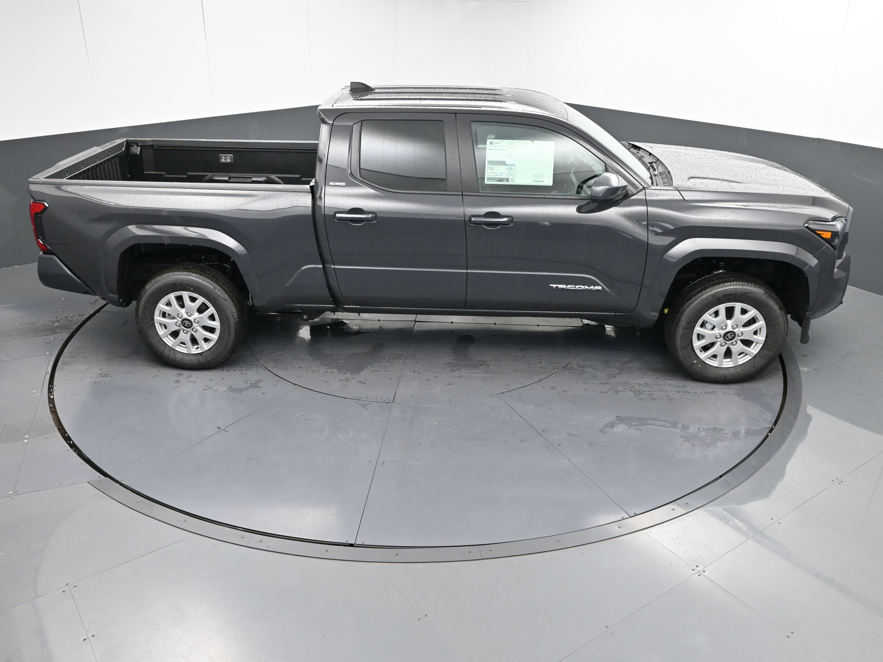 Used 2024 Toyota Tacoma SR5 image 31