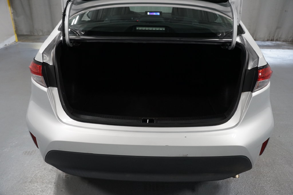 Certified 2024 Toyota Corolla LE FWD image 31