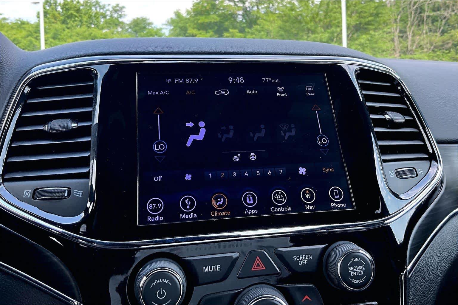 Used 2019 Jeep Grand Cherokee Limited AWD/4WD image 34