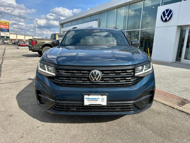 Certified 2023 Volkswagen Atlas Cross Sport SEL R-Line image 2