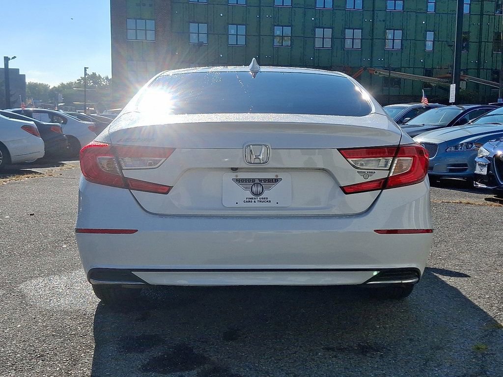 Used 2018 Honda Accord EX image 5