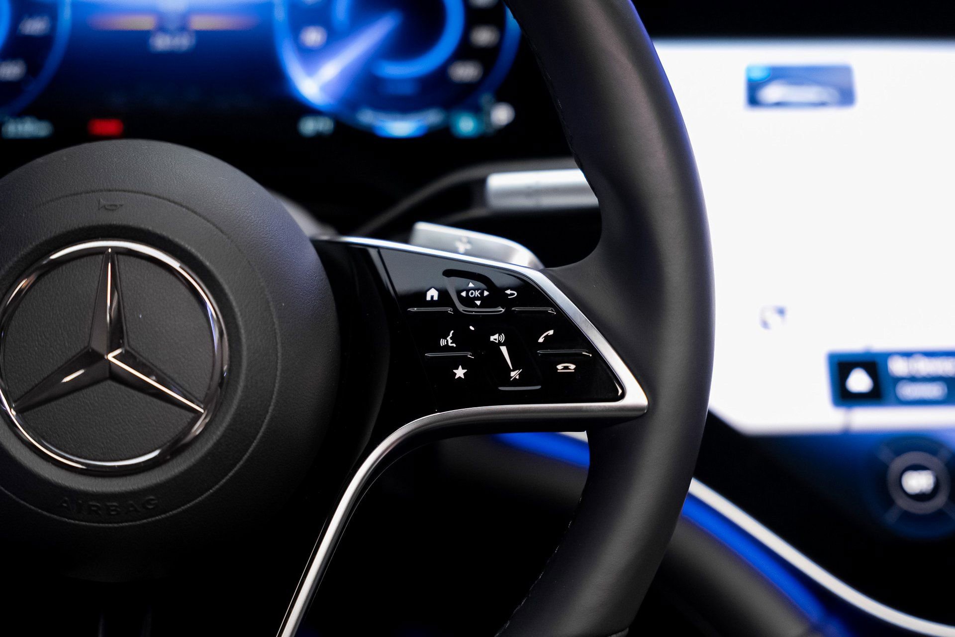 Used 2023 Mercedes-Benz EQS 580 4MATIC Sedan image 45