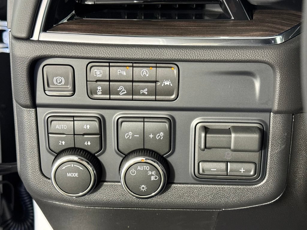 New 2026 Chevrolet Tahoe LS w/ Max Trailering Package AWD/4WD image 17