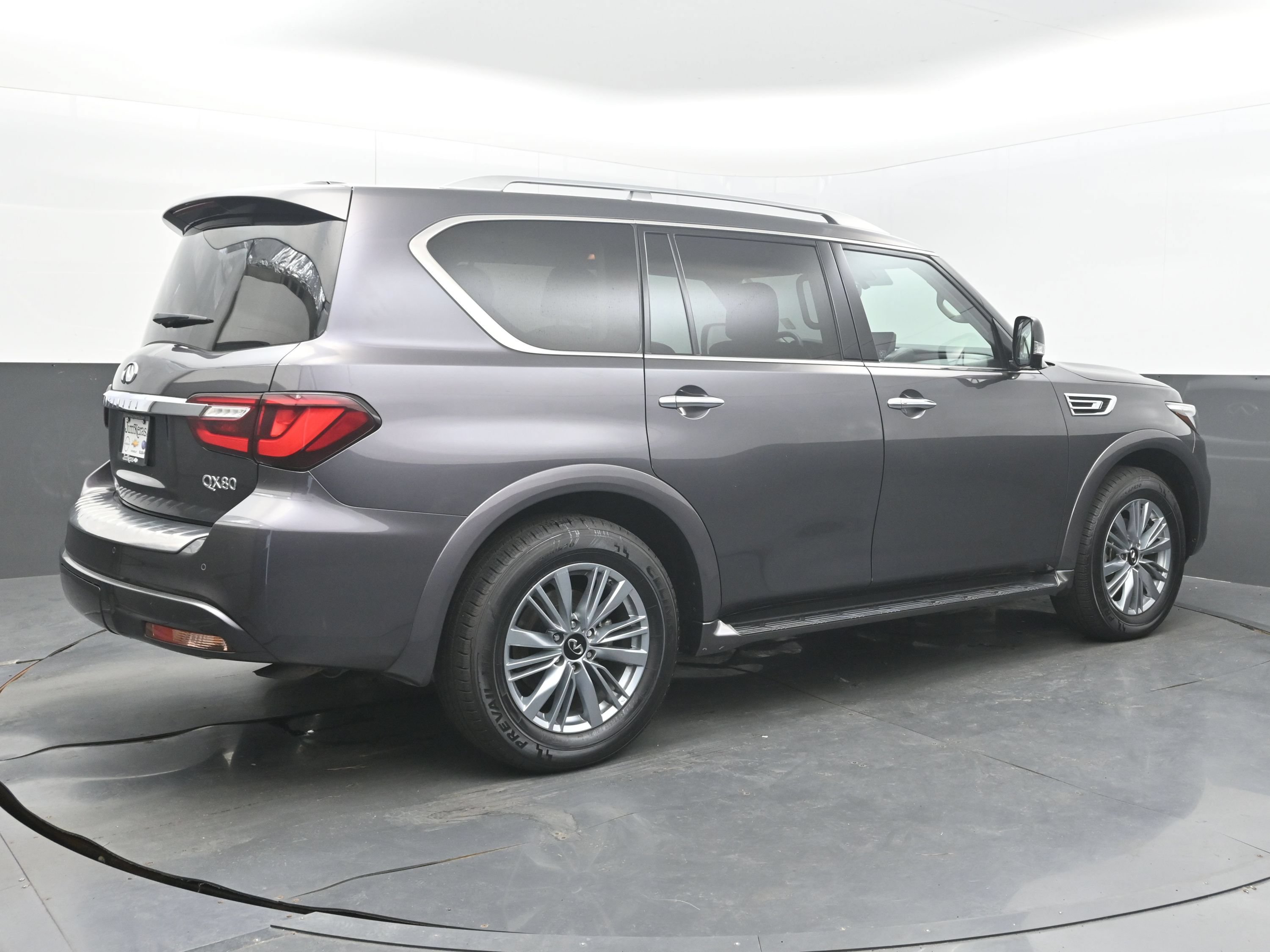 Used 2024 INFINITI QX80 Luxe AWD/4WD image 9