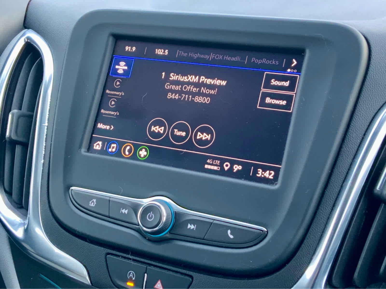 Certified 2022 Chevrolet Equinox LS image 39