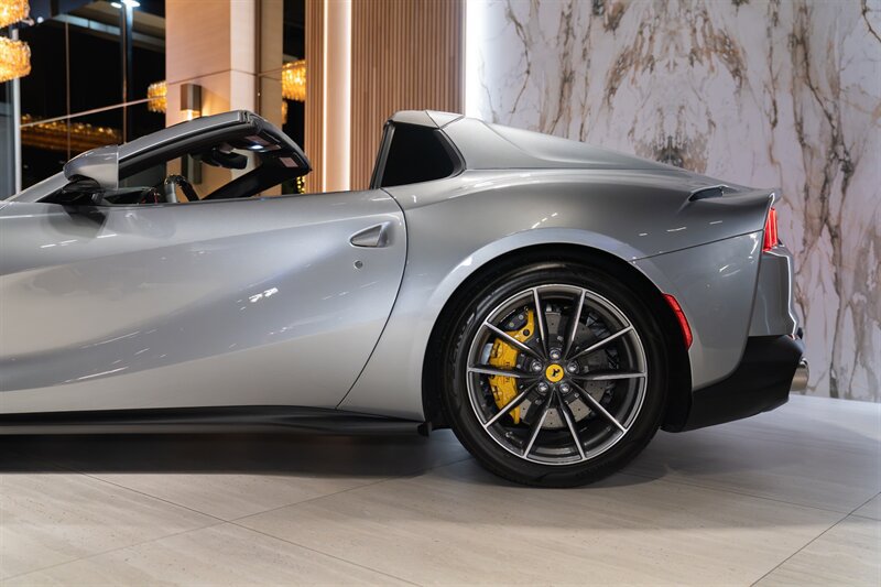 Used 2023 Ferrari 812 GTS RWD image 31