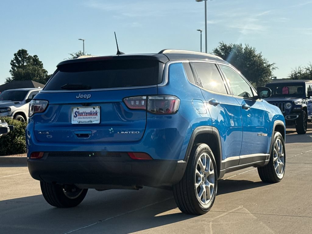 Used 2025 Jeep Compass Limited AWD/4WD image 7