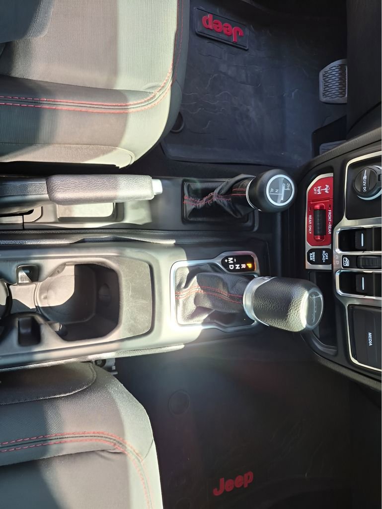 Used 2021 Jeep Gladiator Rubicon w/ LED Lighting Group image 38