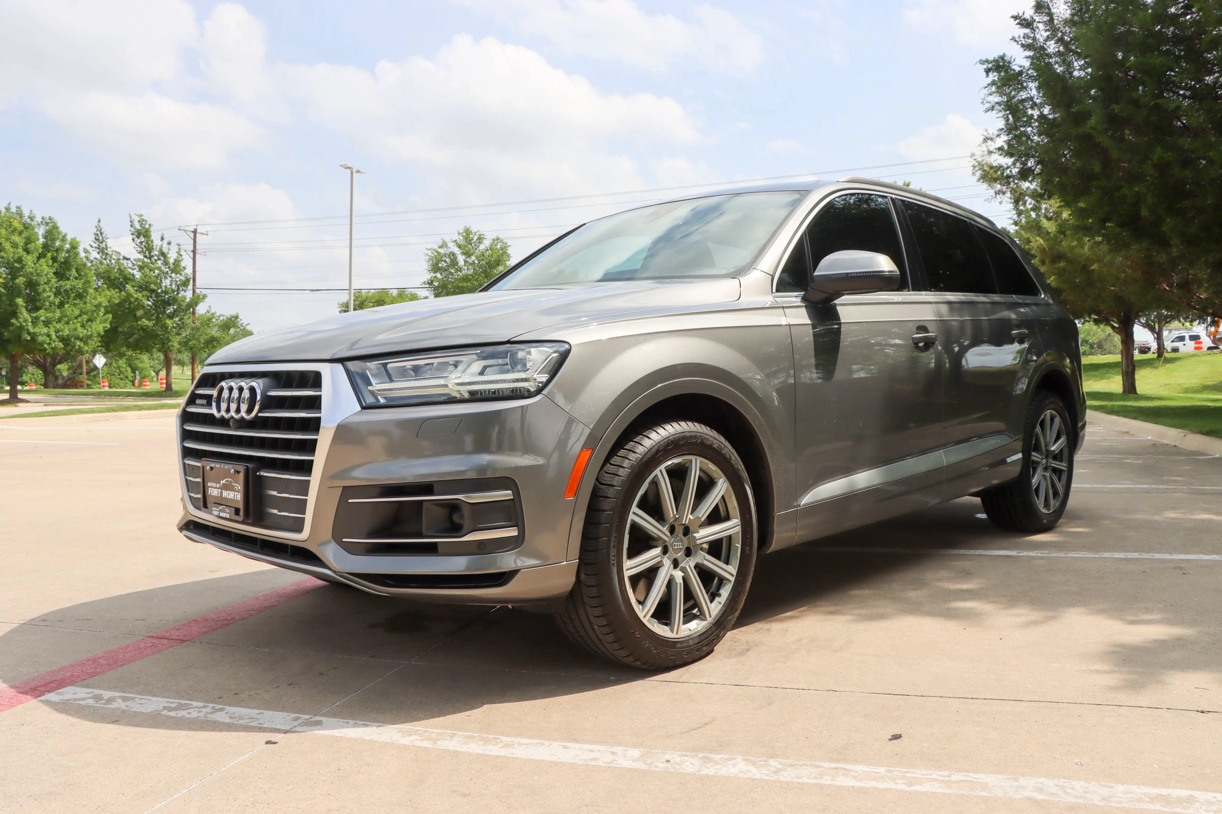Used 2018 Audi Q7 3.0T Prestige AWD/4WD image 3