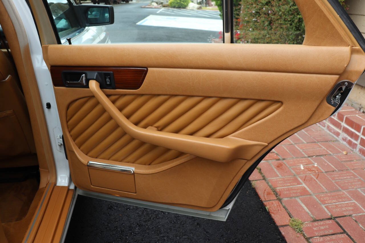 Used 1989 Mercedes-Benz 300 SE image 34