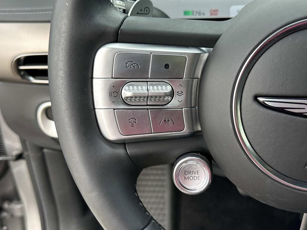 Used 2024 Genesis GV60 Performance AWD/4WD image 47