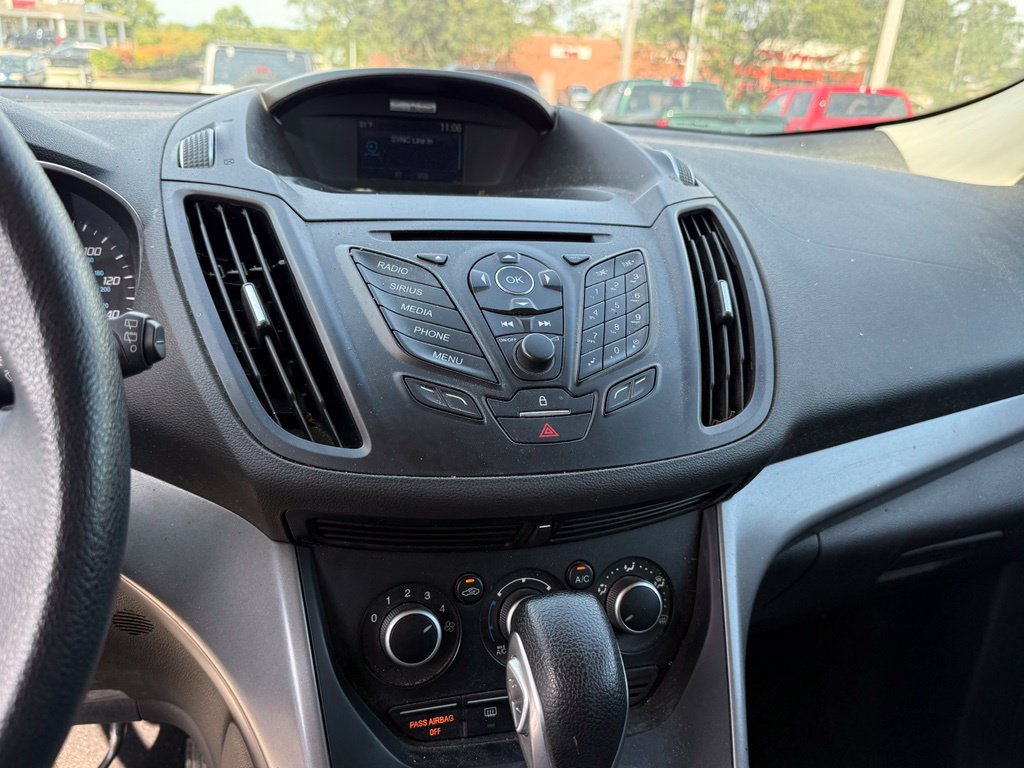 Used 2015 Ford Escape SE FWD image 19