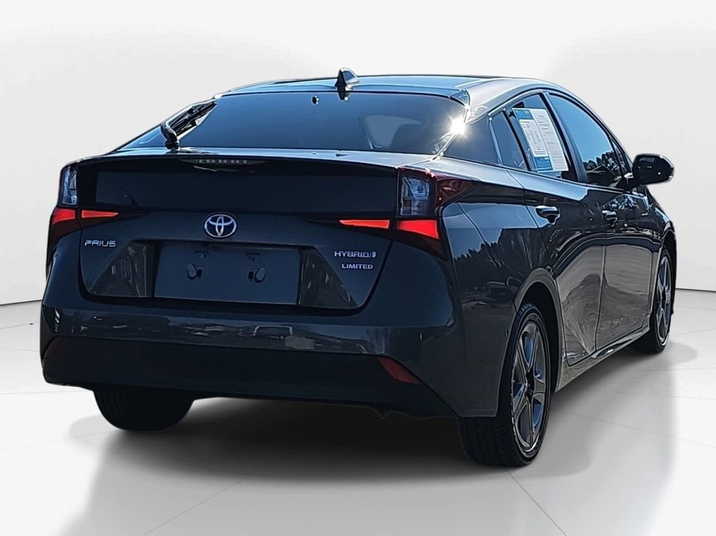 Used 2022 Toyota Prius Limited FWD image 4