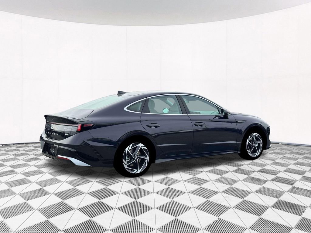 New 2026 Hyundai Sonata SEL AWD/4WD image 13