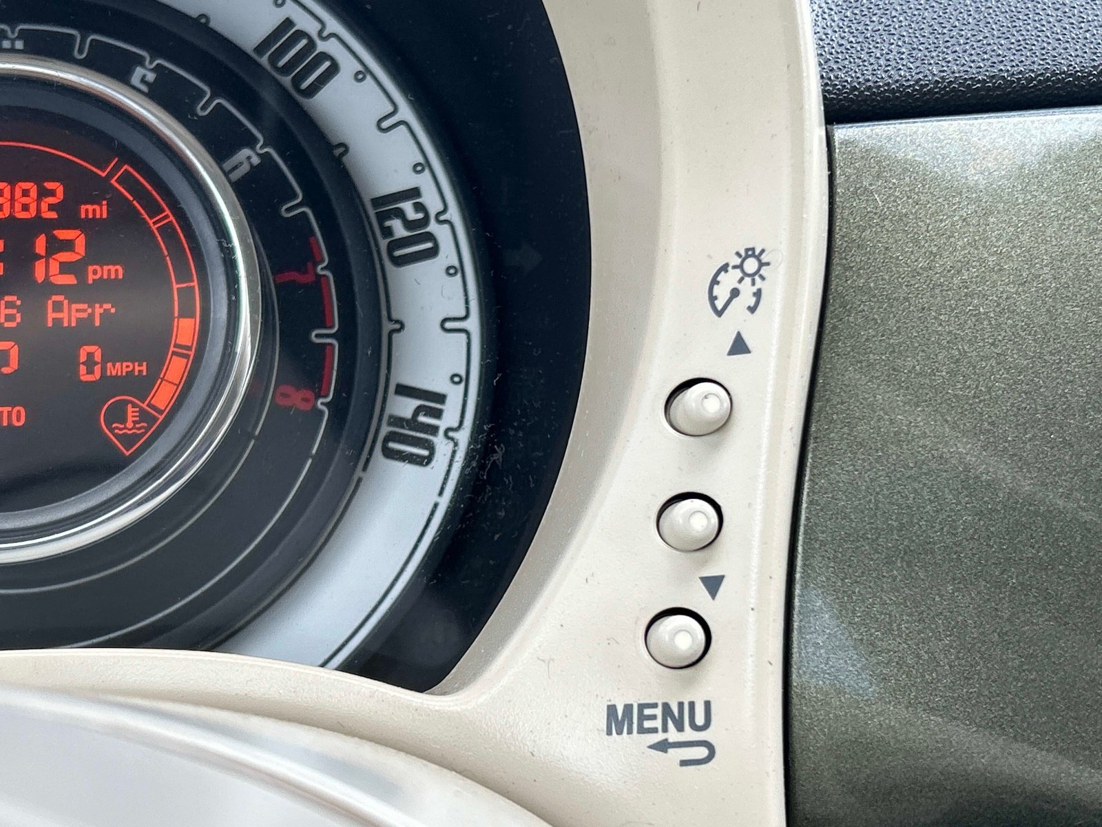 Used 2015 FIAT 500 Pop FWD image 25