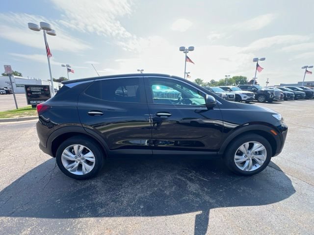 Used 2024 Buick Encore GX Preferred w/ Comfort Package AWD/4WD image 4