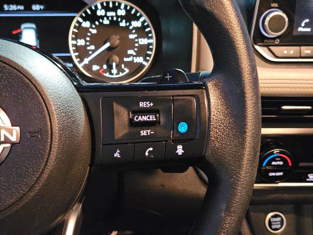 Used 2023 Nissan Rogue SV image 18