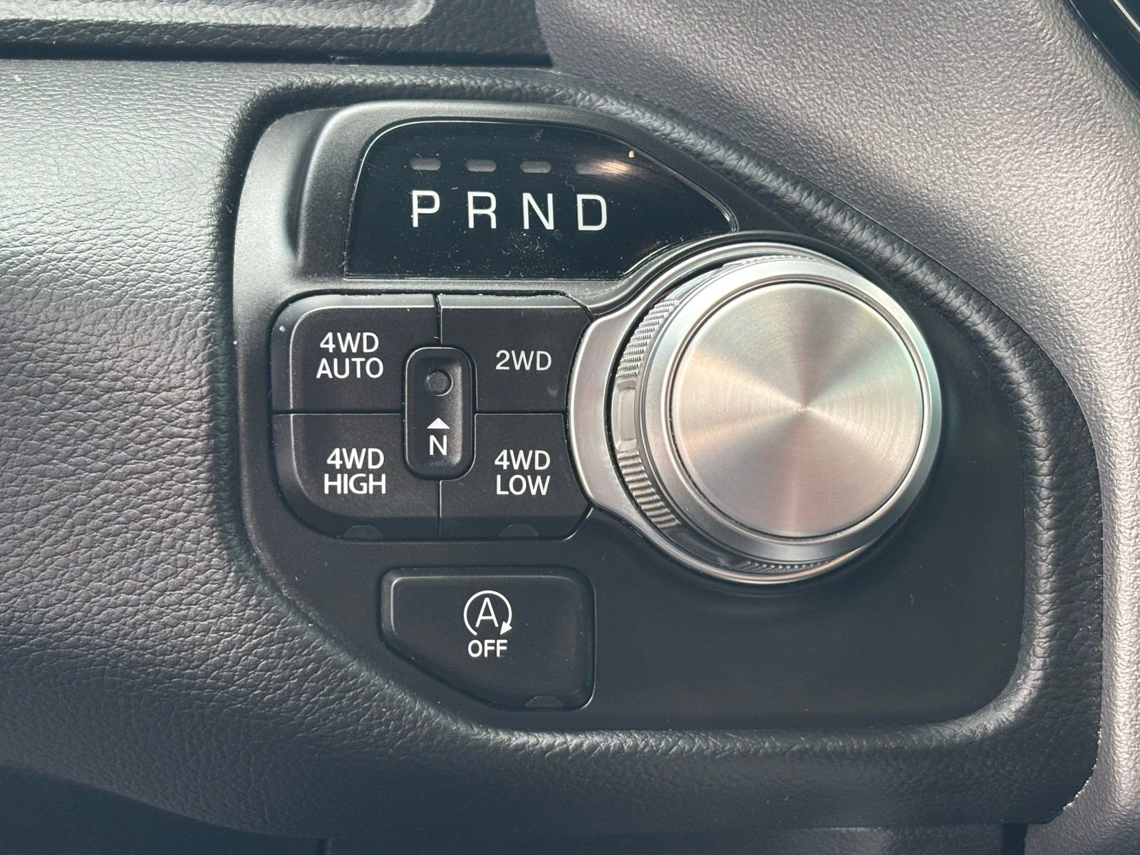 Used 2023 RAM 1500 Laramie AWD/4WD image 7