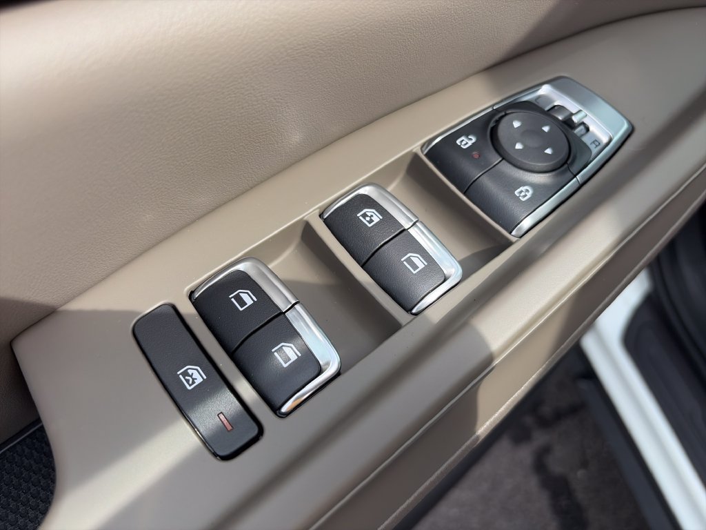 New 2027 Kia Carnival FWD image 17