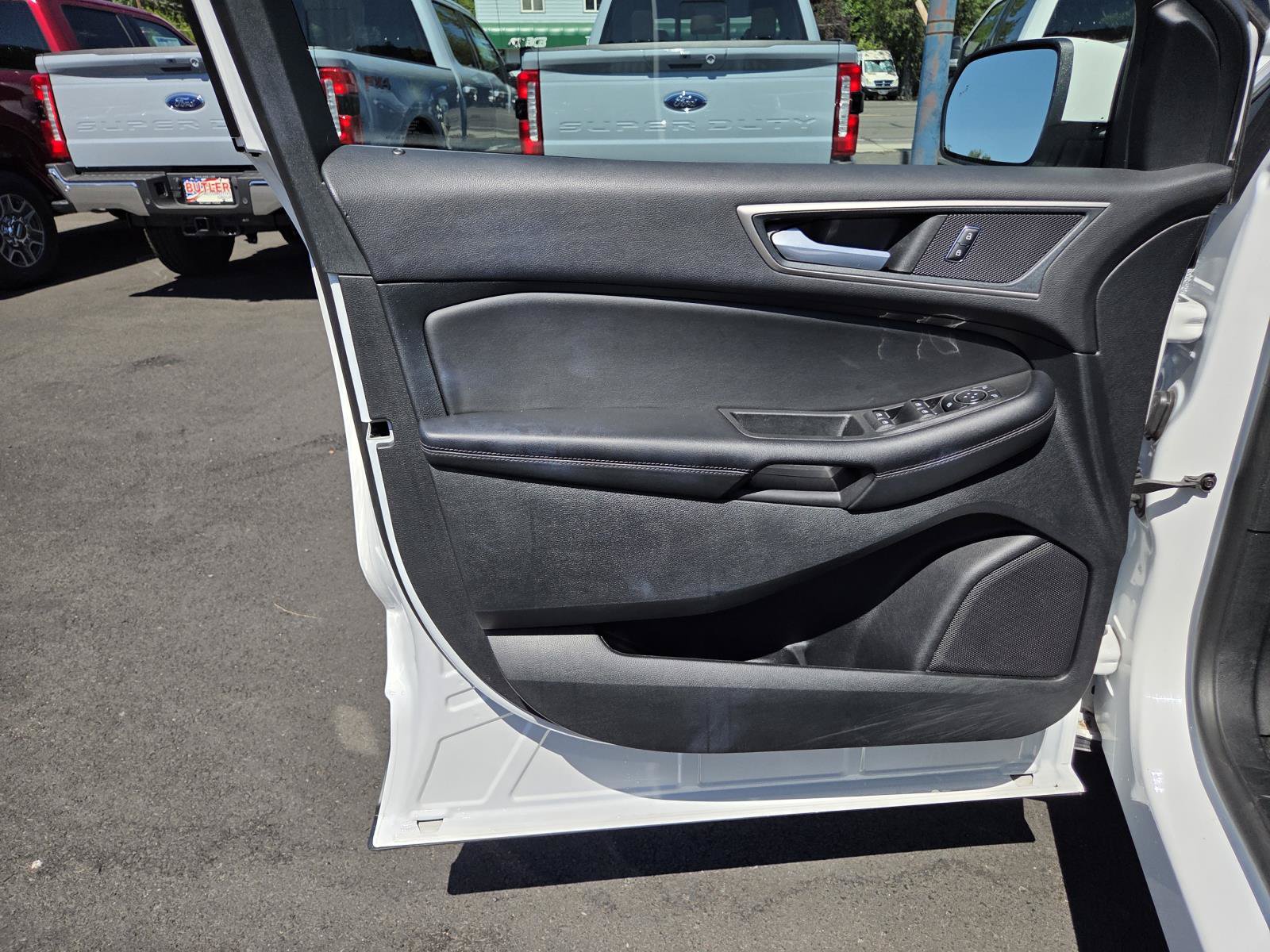 Used 2024 Ford Edge SEL AWD/4WD image 12
