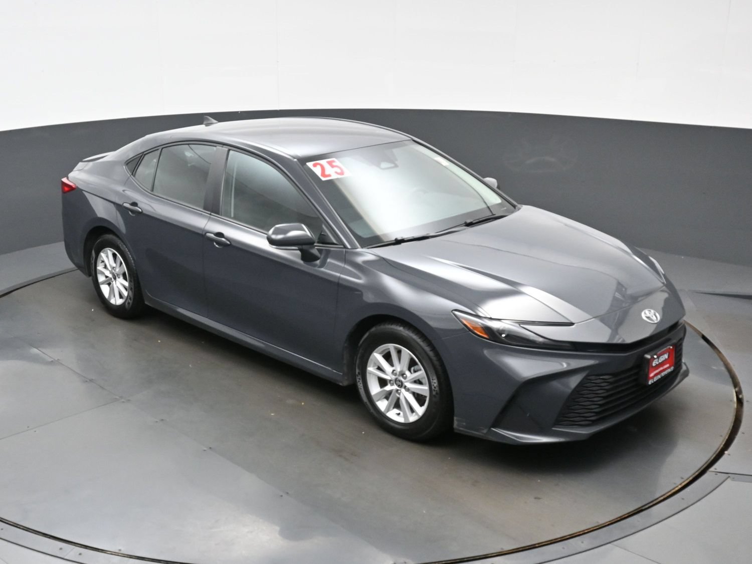 Used 2025 Toyota Camry LE FWD image 34