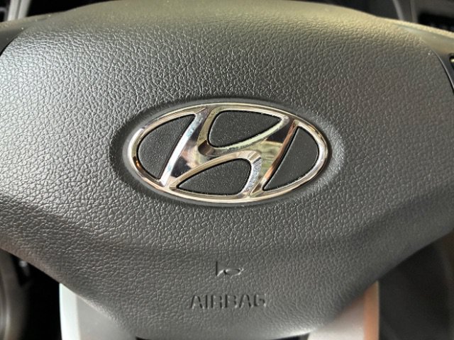 Used 2019 Hyundai Elantra SE w/ Cargo Package FWD image 19