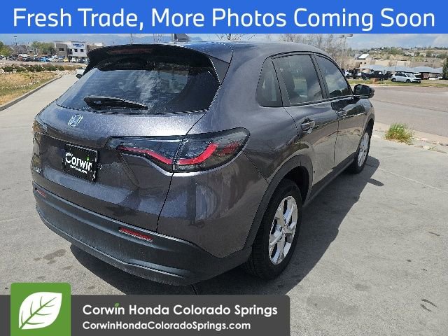Used 2023 Honda HR-V LX image 8