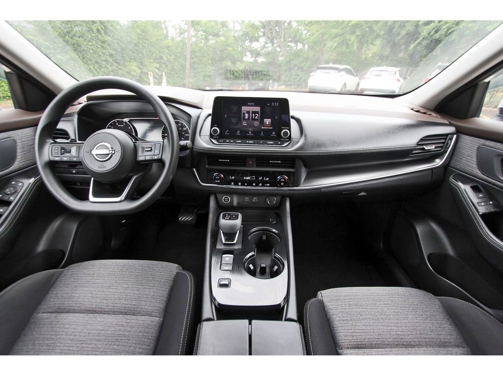 Used 2023 Nissan Rogue SV FWD image 8