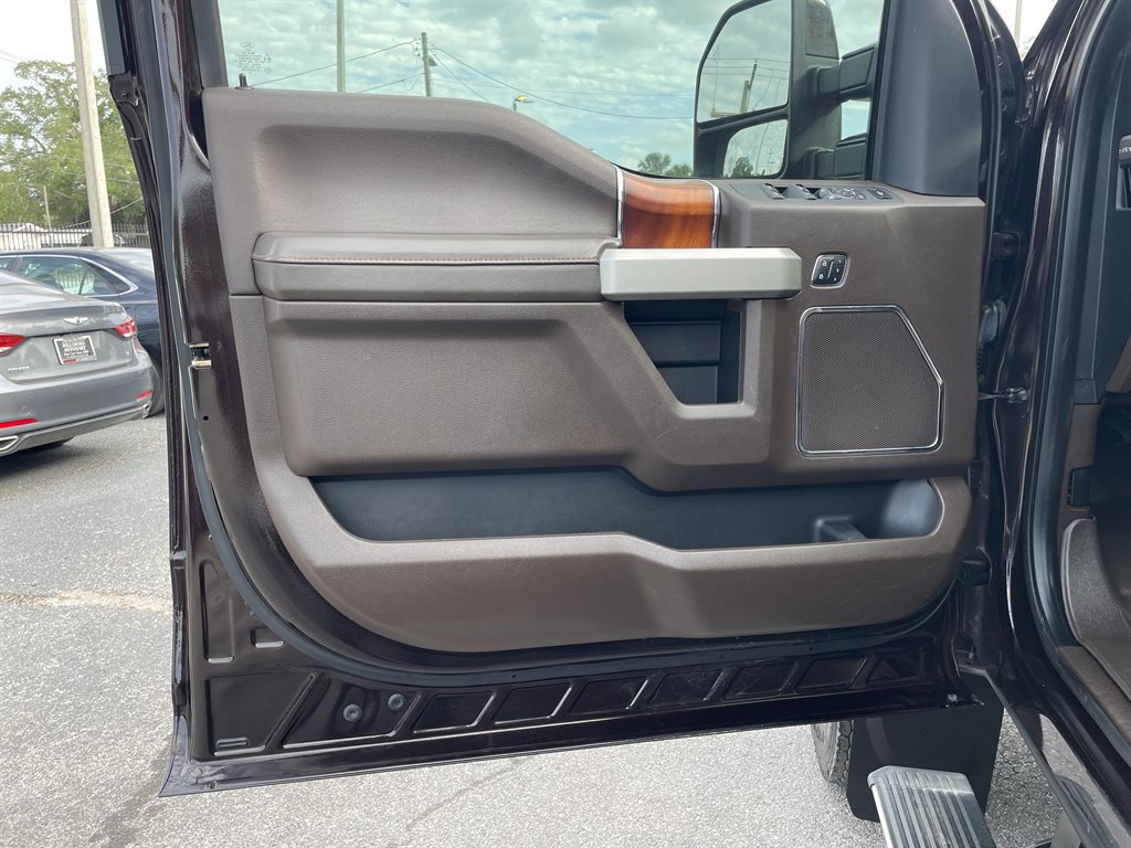 Used 2018 Ford F450 King Ranch w/ King Ranch Ultimate Package AWD/4WD image 48