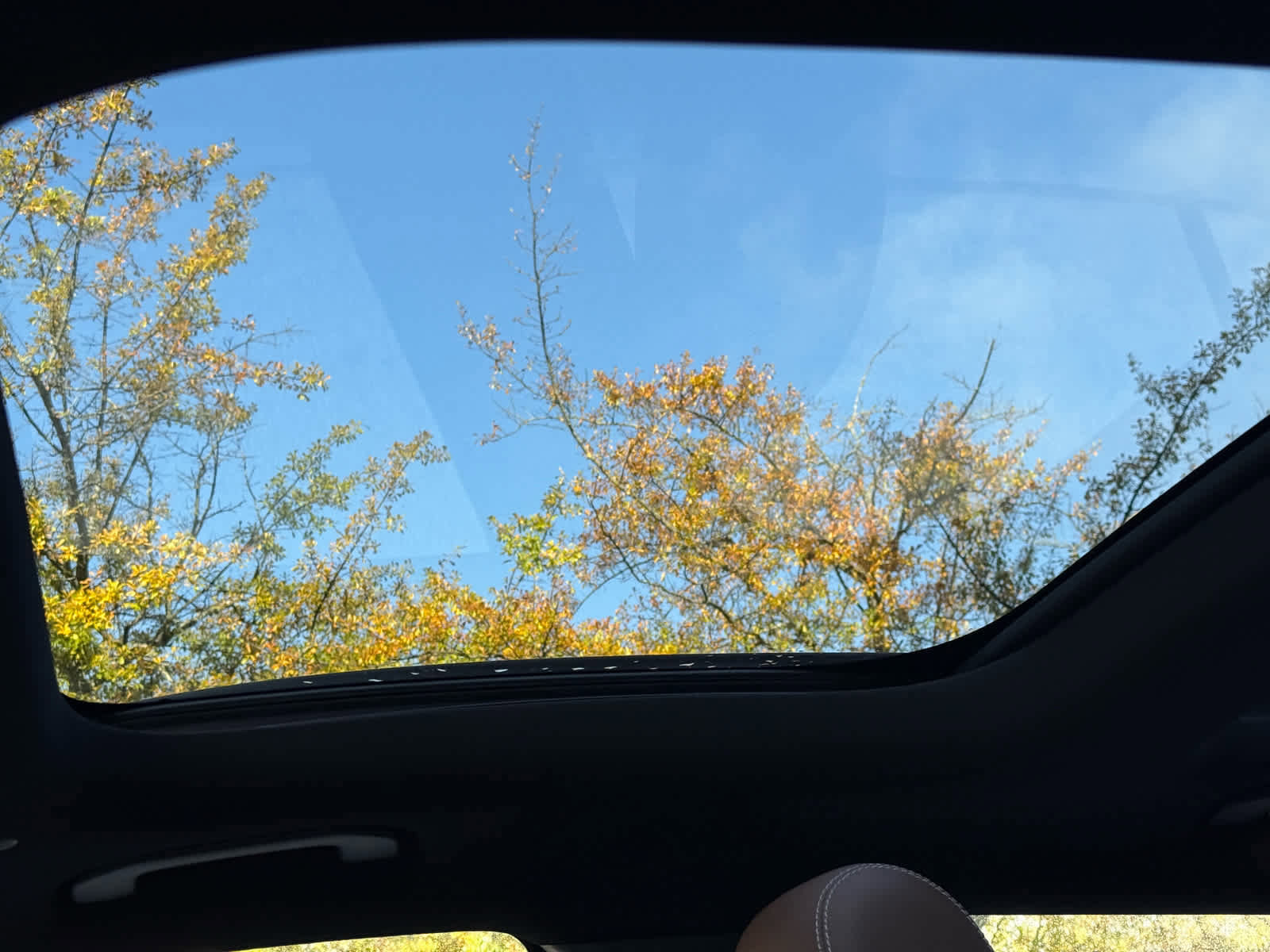 Used 2024 Mercedes-Benz GLB 35 AMG 4MATIC image 30