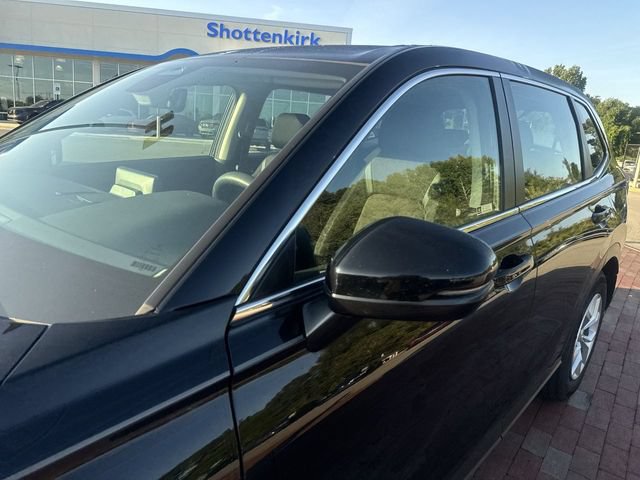 Used 2024 Honda CR-V LX image 5