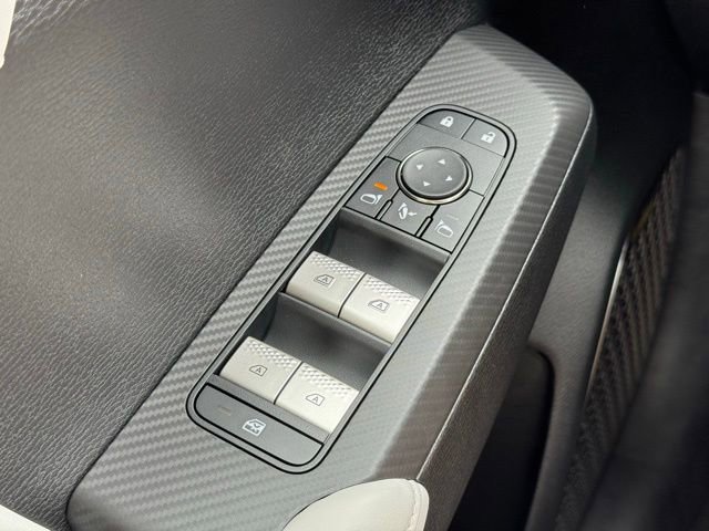 New 2025 Mitsubishi Outlander SE image 22