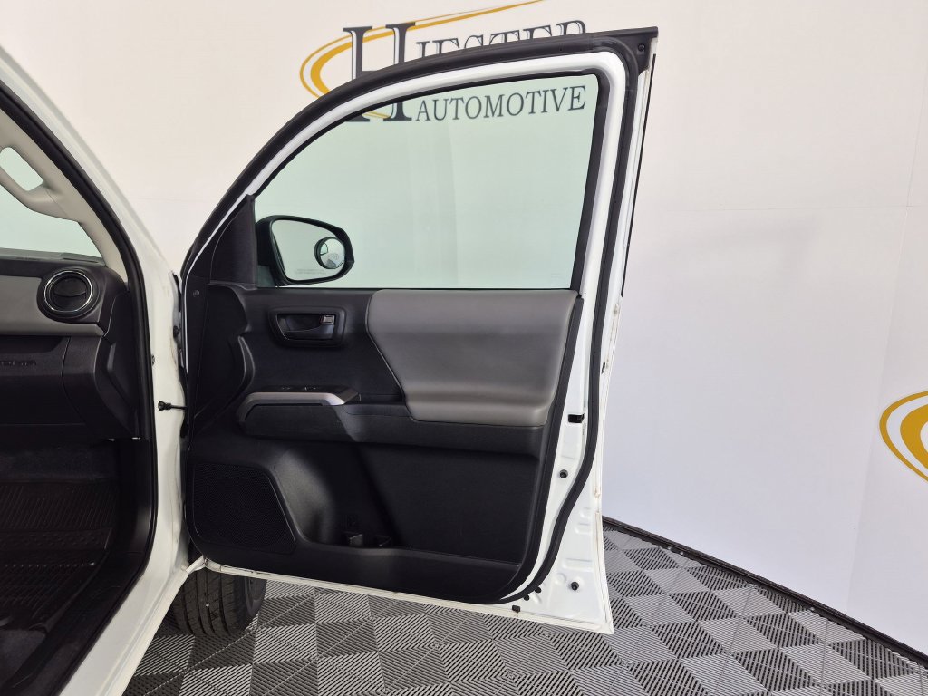 Used 2021 Toyota Tacoma SR5 RWD image 34