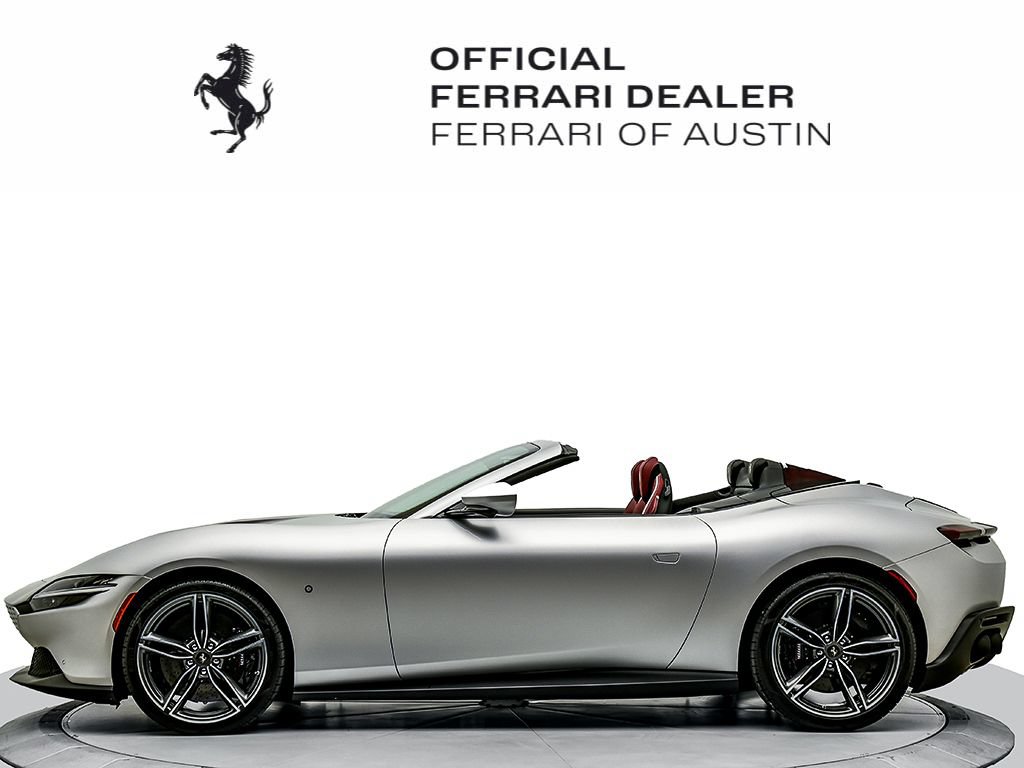 Used 2025 Ferrari Roma Spider RWD image 5