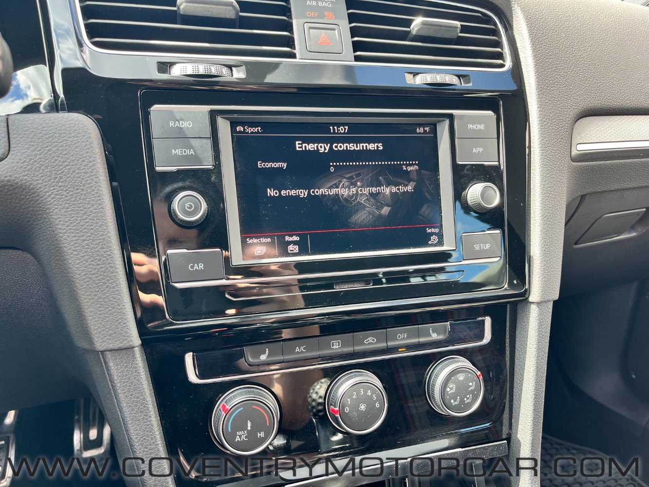 Used 2019 Volkswagen Golf 4-Door image 20