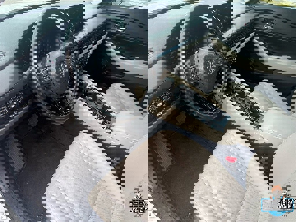 Used 2024 Honda Accord EX-L image 11