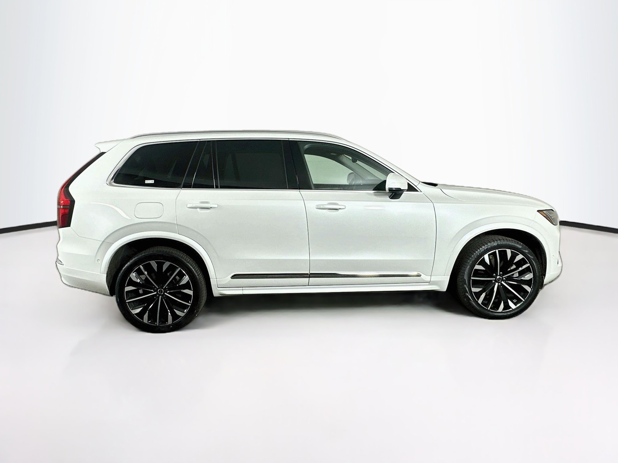 Used 2026 Volvo XC90 B6 Plus AWD/4WD image 10