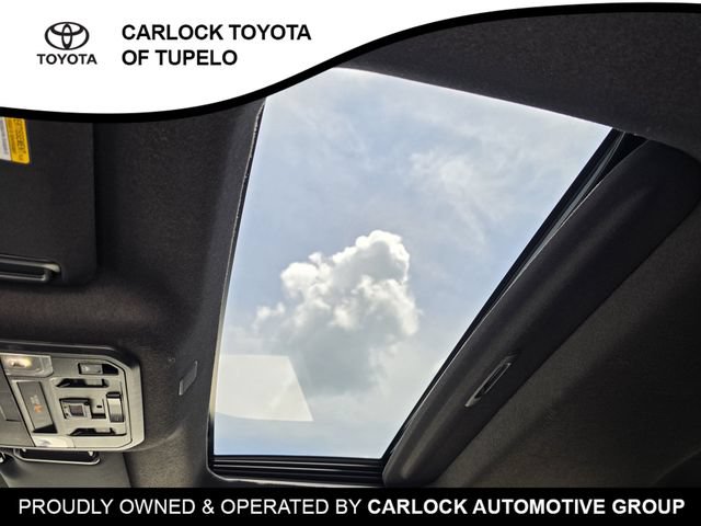 Used 2025 Toyota 4Runner TRD Off-Road Premium AWD/4WD image 15