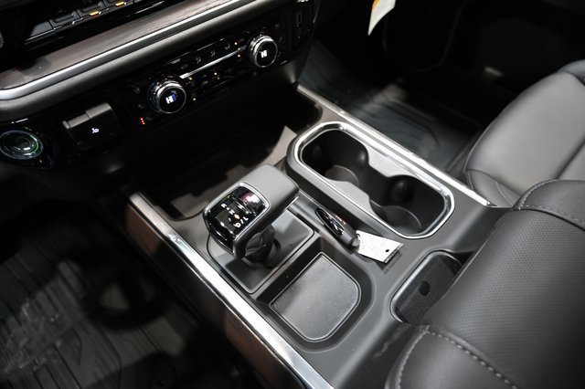 New 2026 GMC Sierra 1500 SLT w/ SLT Premium Plus Package image 21