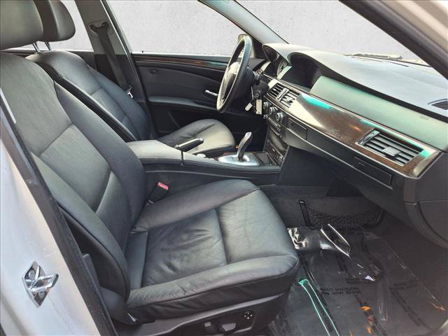 Used 2009 BMW 528i Sedan RWD image 22