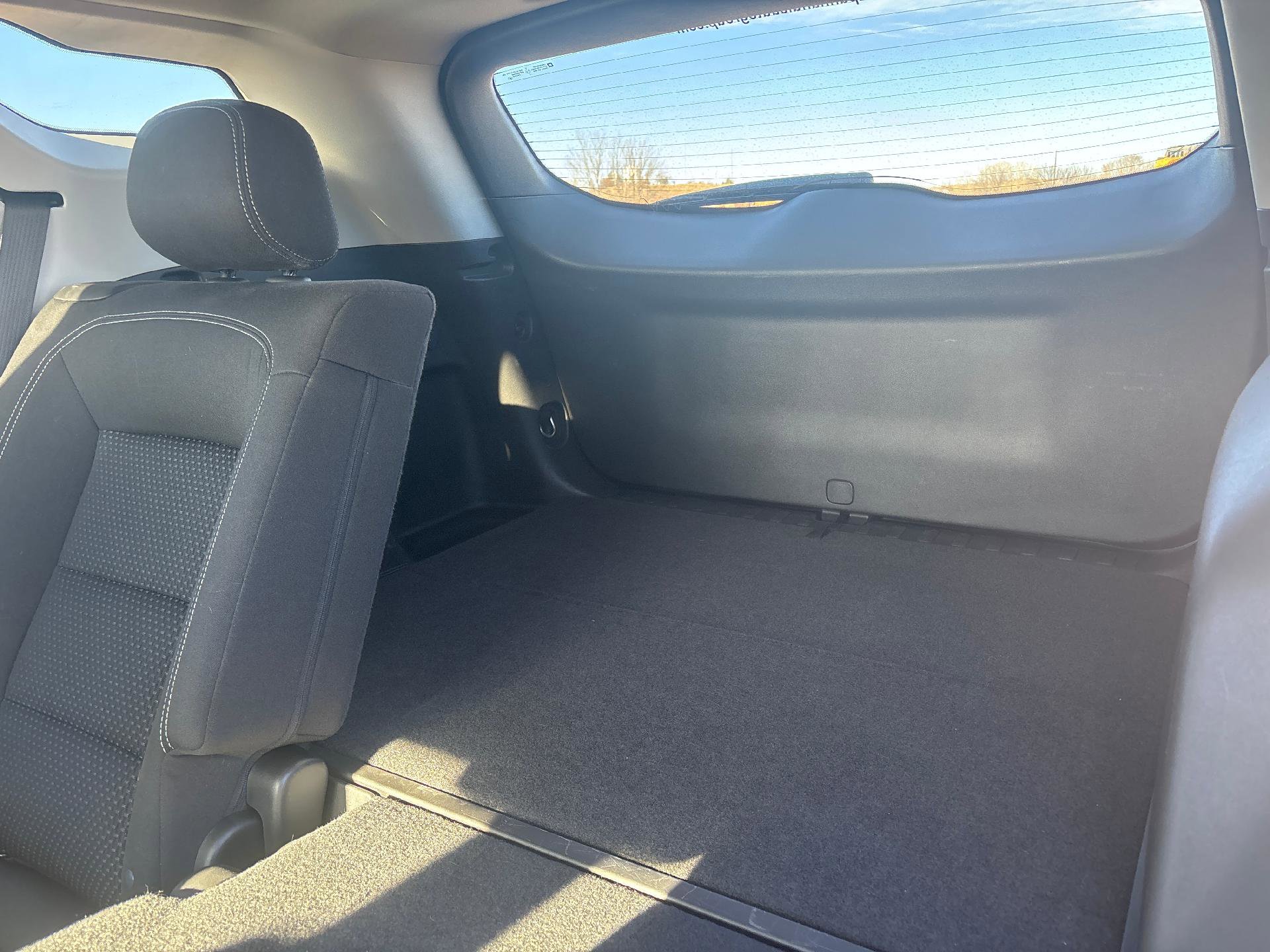 Used 2024 GMC Terrain SLE AWD/4WD image 31