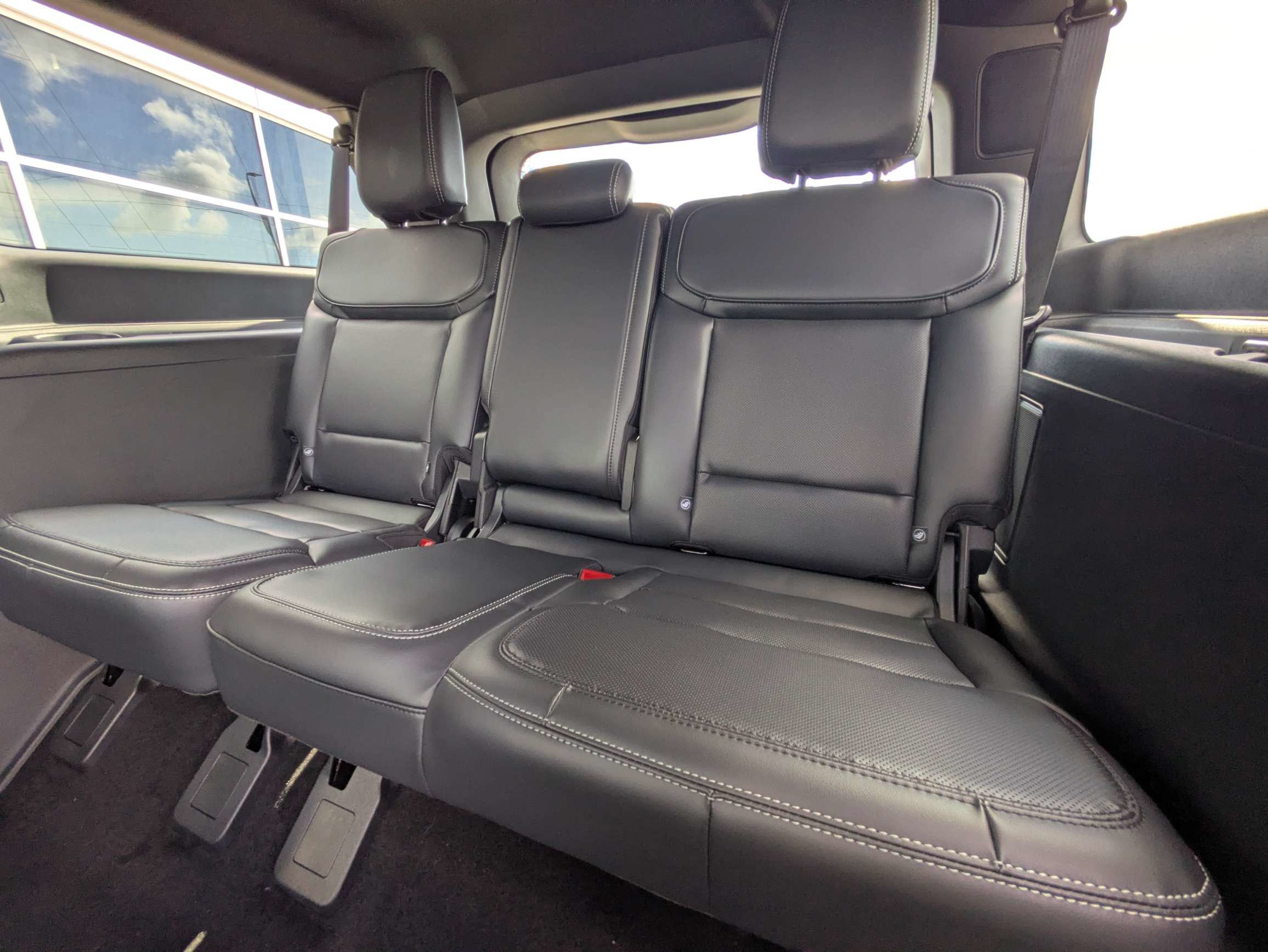 New 2027 Ford Expedition Max Platinum w/ Stealth Appearance Package RWD image 15