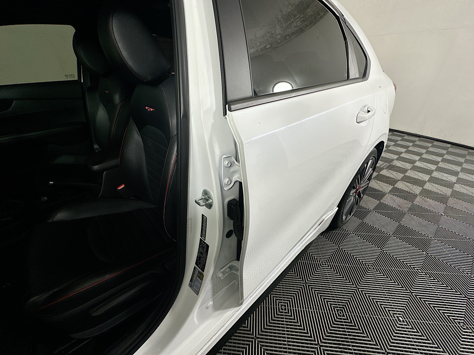 Used 2022 Kia Forte GT FWD image 12