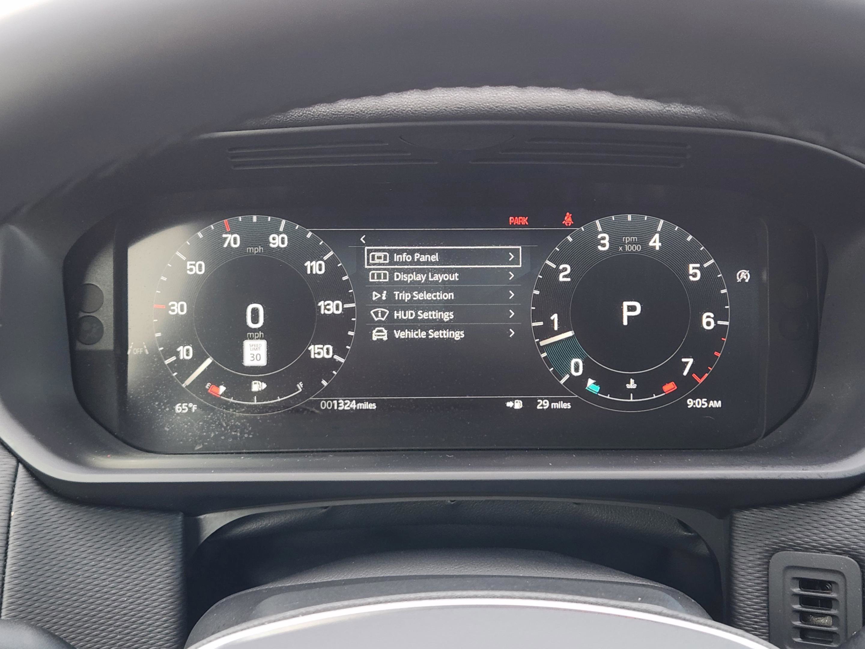 Certified 2024 Land Rover Discovery Dynamic SE image 13