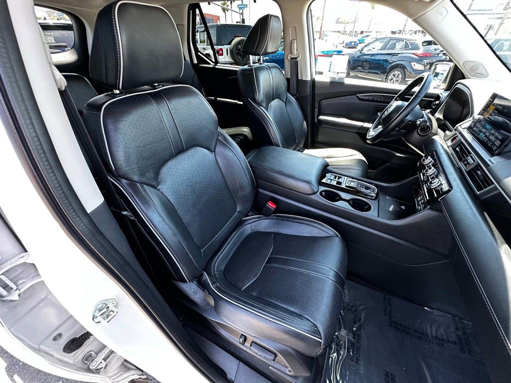 Used 2023 Honda Pilot Elite image 16