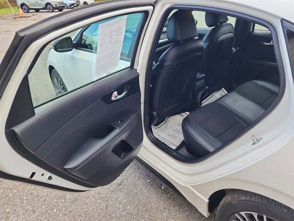 Used 2023 Kia Forte GT-Line image 21