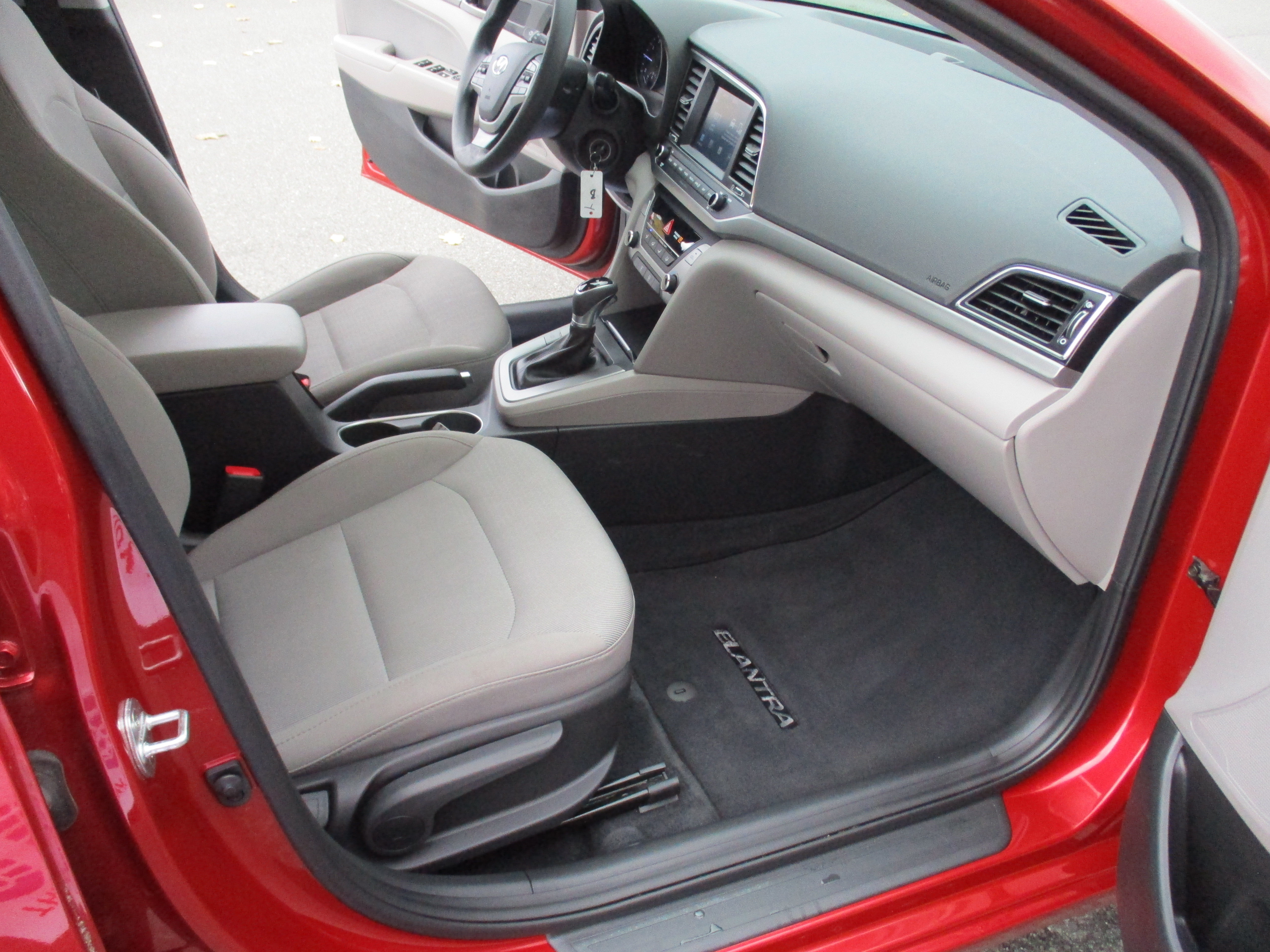 Used 2018 Hyundai Elantra SEL FWD image 14