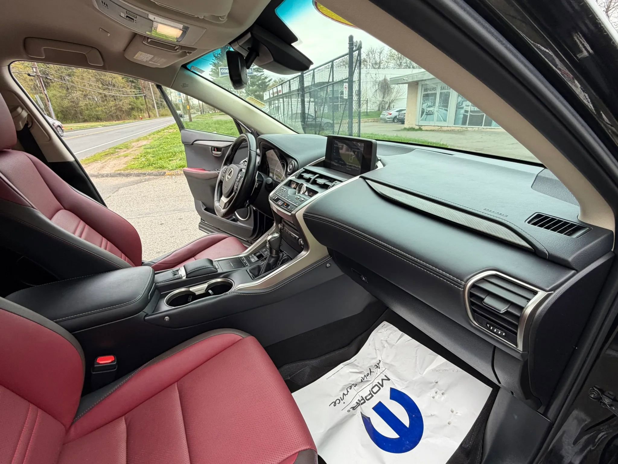 Used 2019 Lexus NX 300h AWD w/ Comfort Package image 12