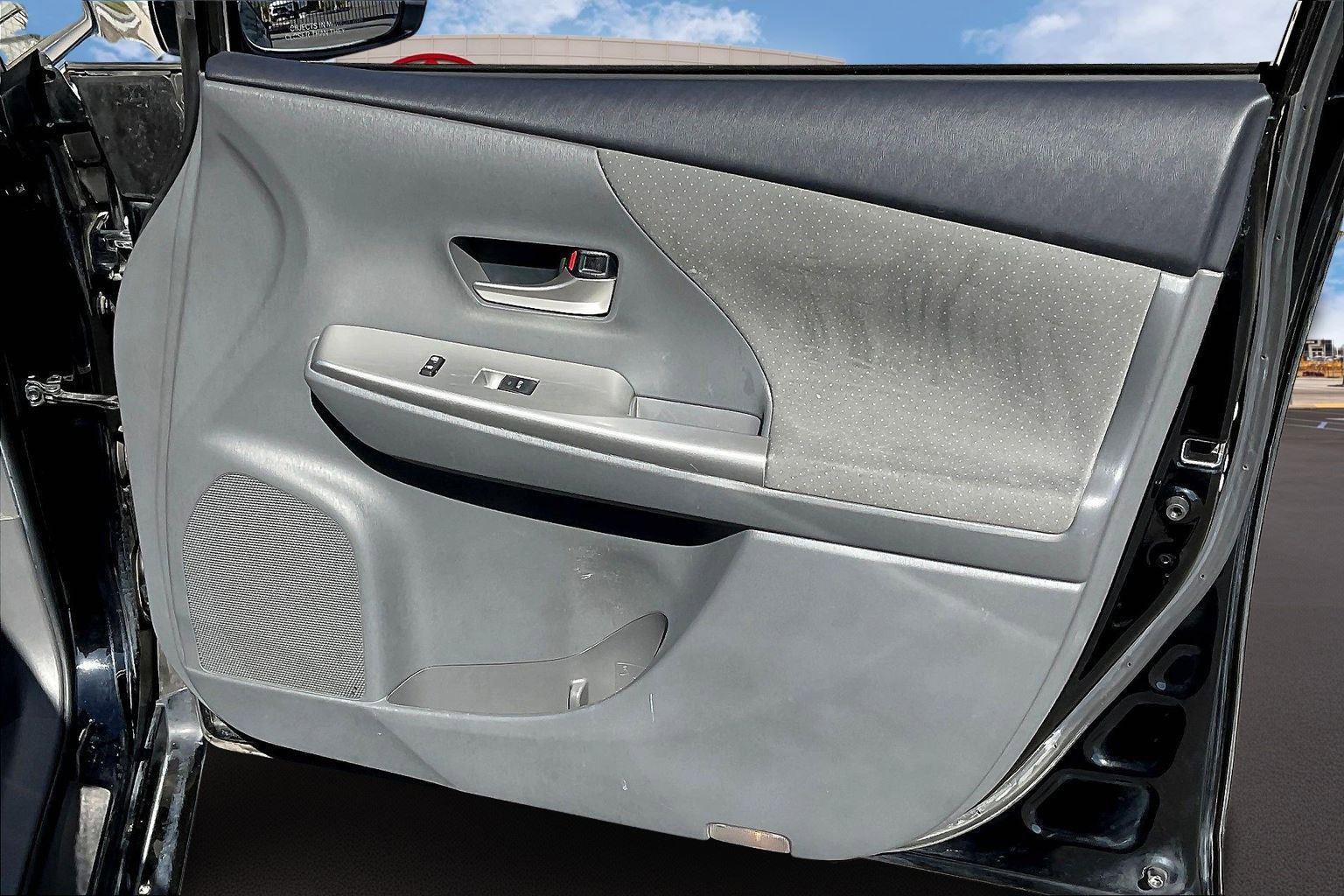 Used 2014 Toyota Prius V Two image 23