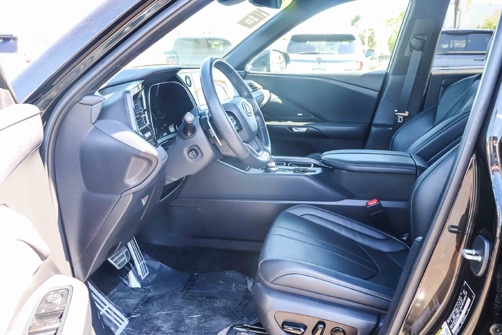Certified 2025 Lexus TX 500h AWD w/ Technology Package image 21